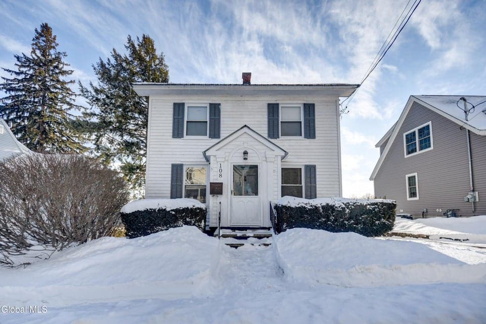 108 E Montgomery Street, photo 2