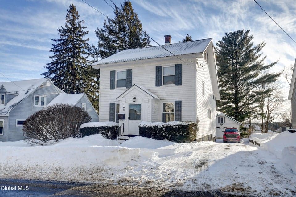108 E Montgomery Street, photo 3