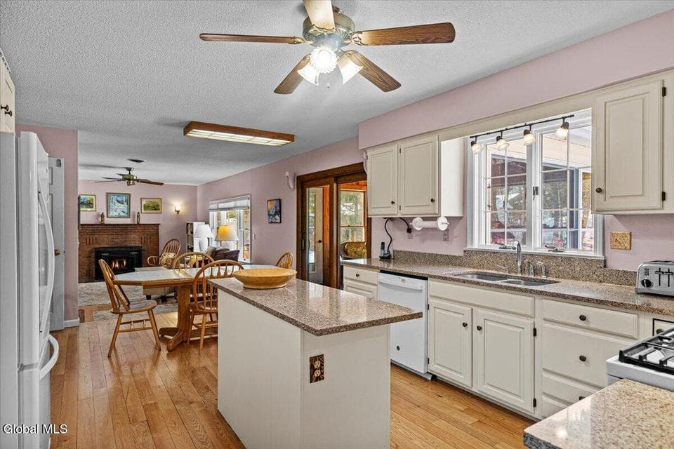 21 Fox Hollow Lane, photo 4