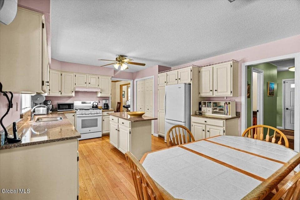 21 Fox Hollow Lane, photo 5