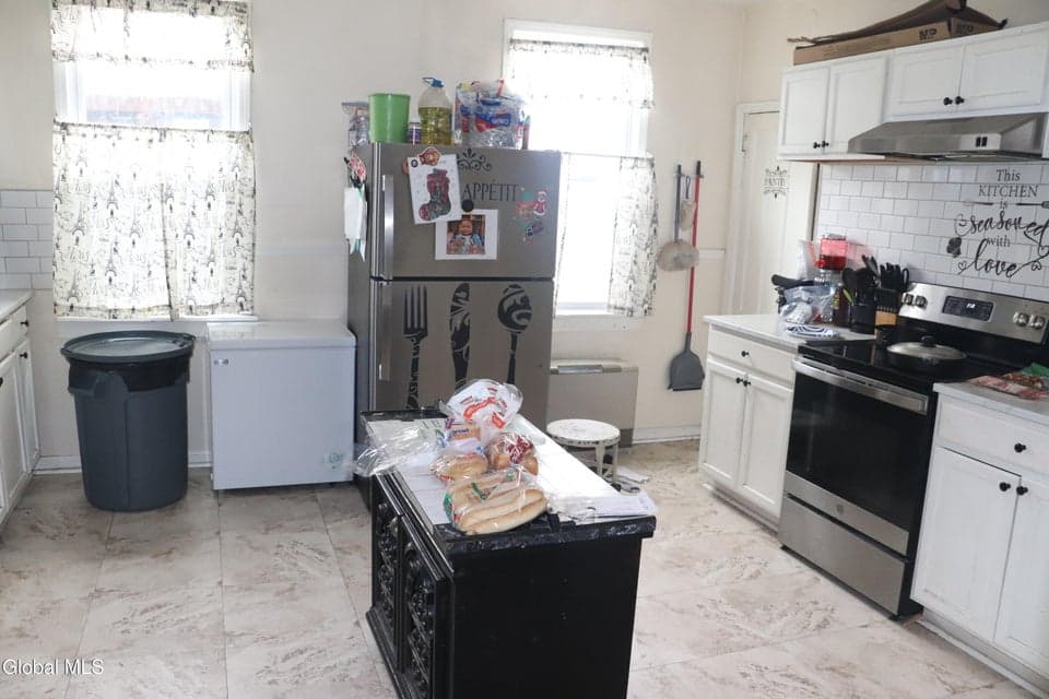 137 Main Street, photo 5