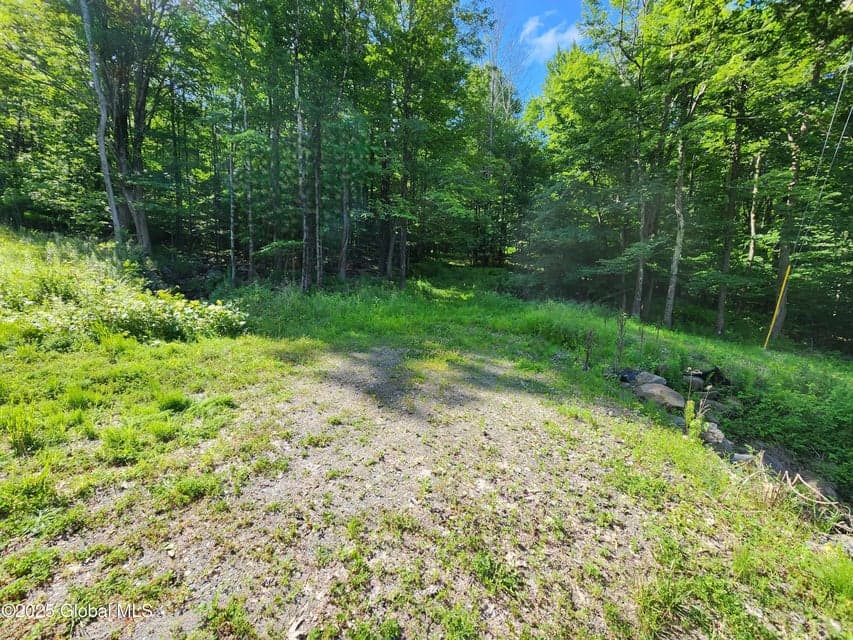 140 Roaser Road, photo 1