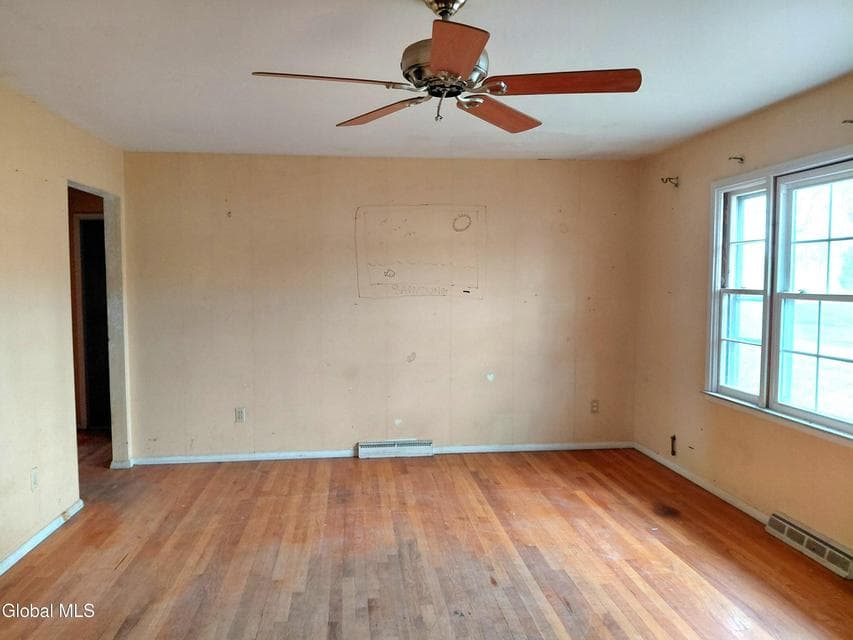 1 Crestwood Avenue, photo 5
