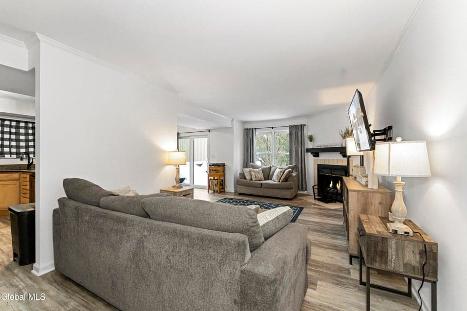 216 Harvard Road, photo 5