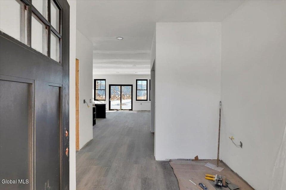 36 Locust Grove Road, photo 3