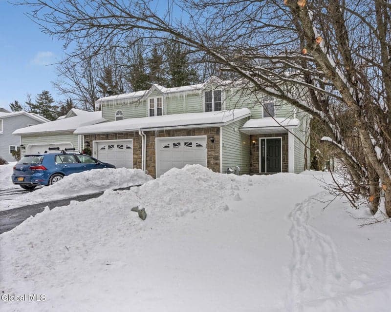 27 Woodside Drive, photo 1