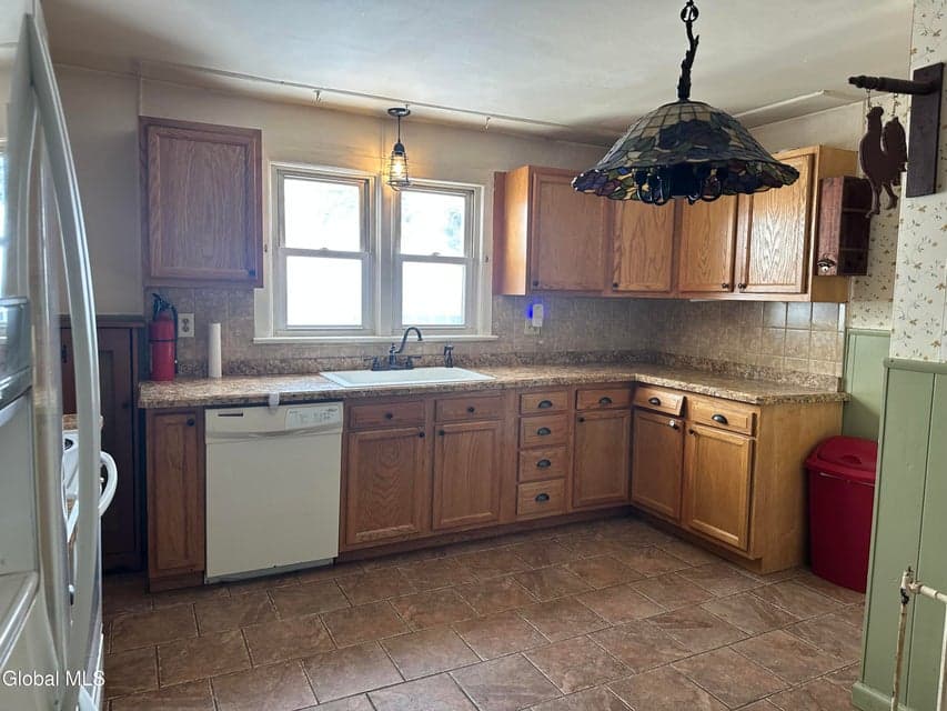 1710 Norfolk Avenue, Rotterdam, NY 12303, photo 4