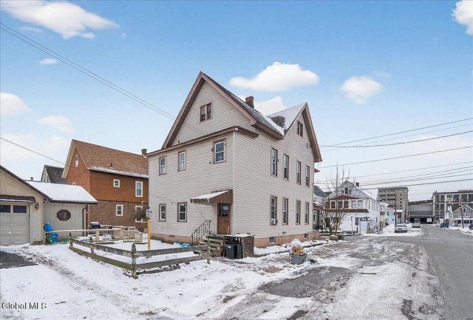 38 Milton Avenue, photo 3