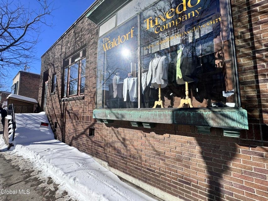 204 Lancaster Street, photo 4