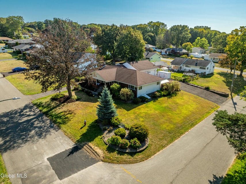 8 Daisy Lane, photo 4