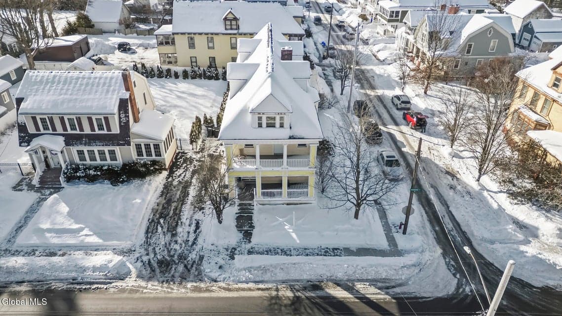 86 Pinewoods Avenue, photo 4