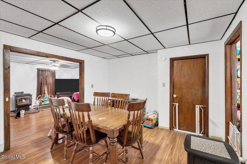 16 Billings Avenue, photo 3