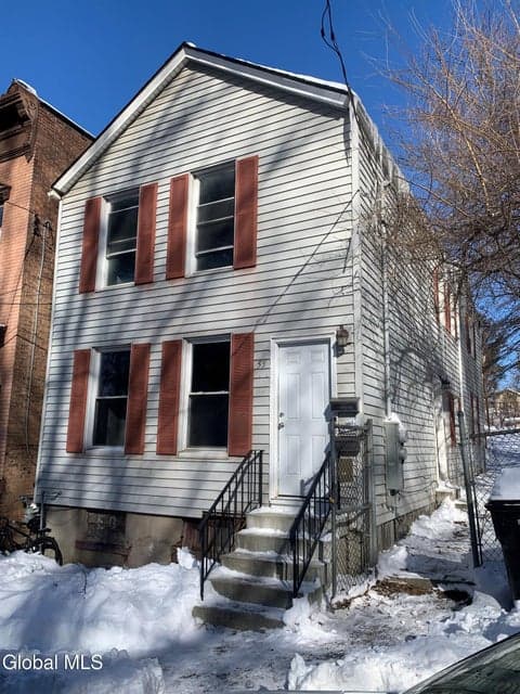 55 Tyler Street, photo 2