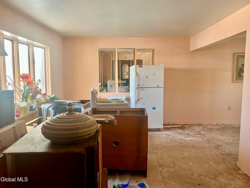27 Donna Drive, photo 3