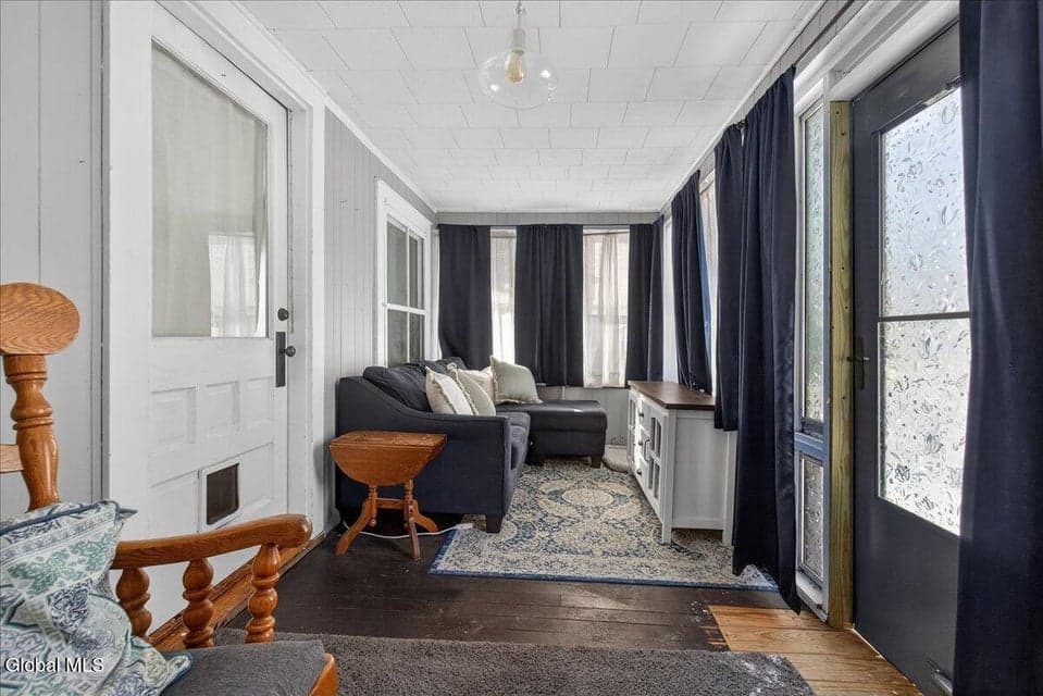 5 Bloomingdale Avenue, photo 4