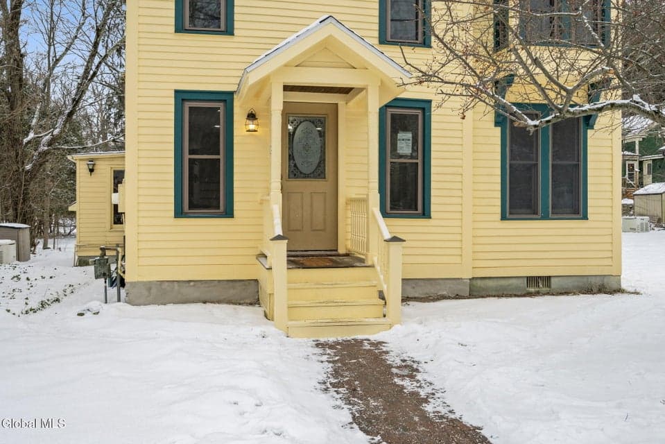 4 Saratoga Avenue, photo 3