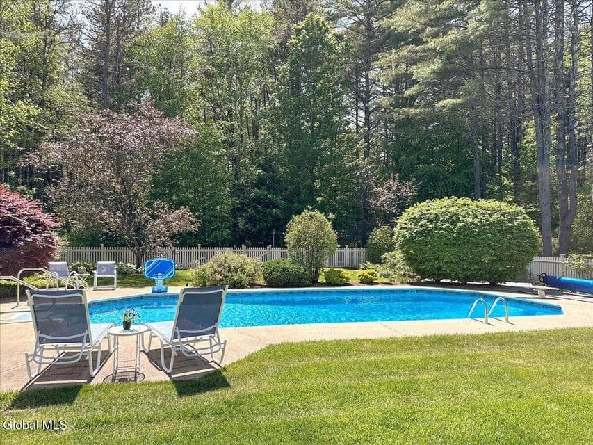 23 Revere Road, photo 2
