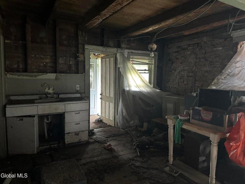 3964 Putnam Road, photo 4