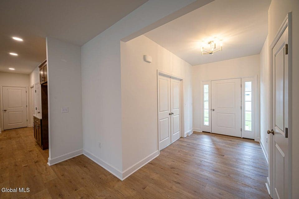 49 Heritage Way, photo 2