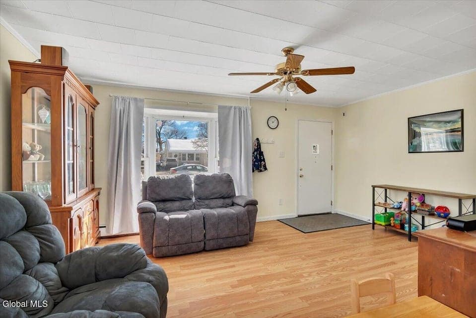 57 Keeler Drive, photo 2