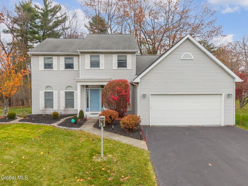 63 Bittersweet Lane, photo 1