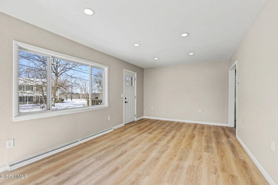 1228 Simons Road, photo 5