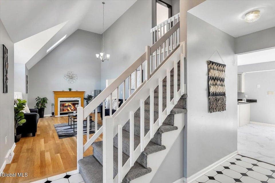 217 Long Meadow Lane, photo 2