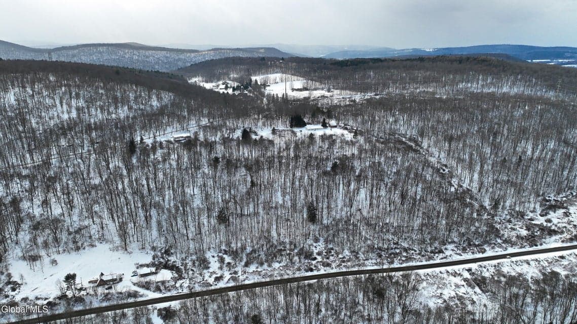 L32.121 County Highway 14, photo 3