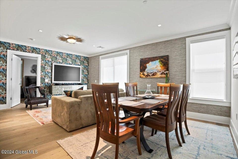 19 Washington Street, photo 2