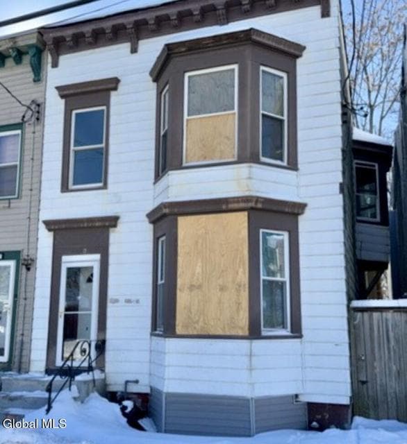 290 3rd Street, photo 1
