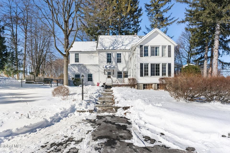 174 Menands Road, photo 4