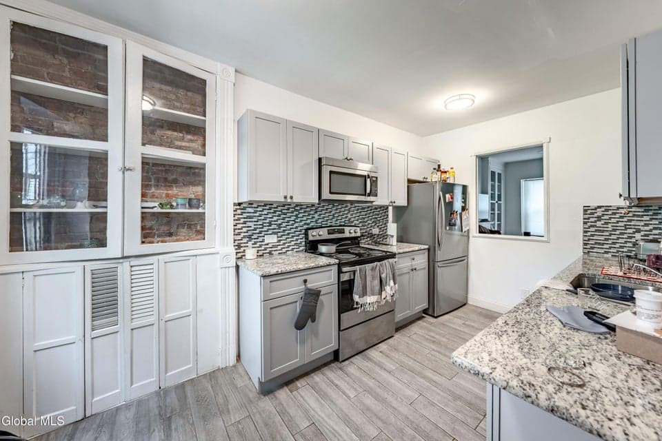 177 Lancaster Street, photo 4