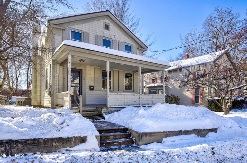 26 Elm Street, photo 1
