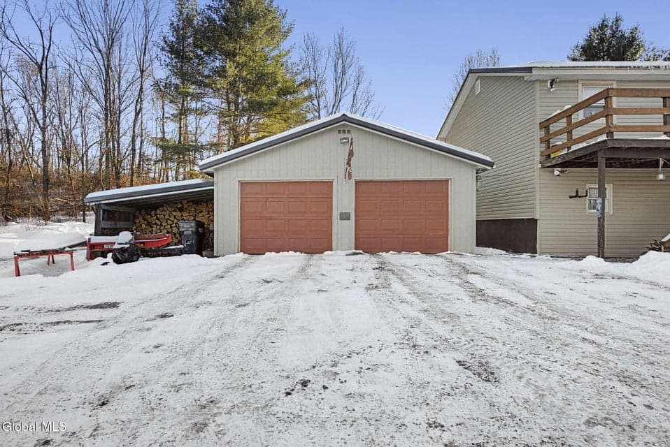242 Beecher Road, photo 2