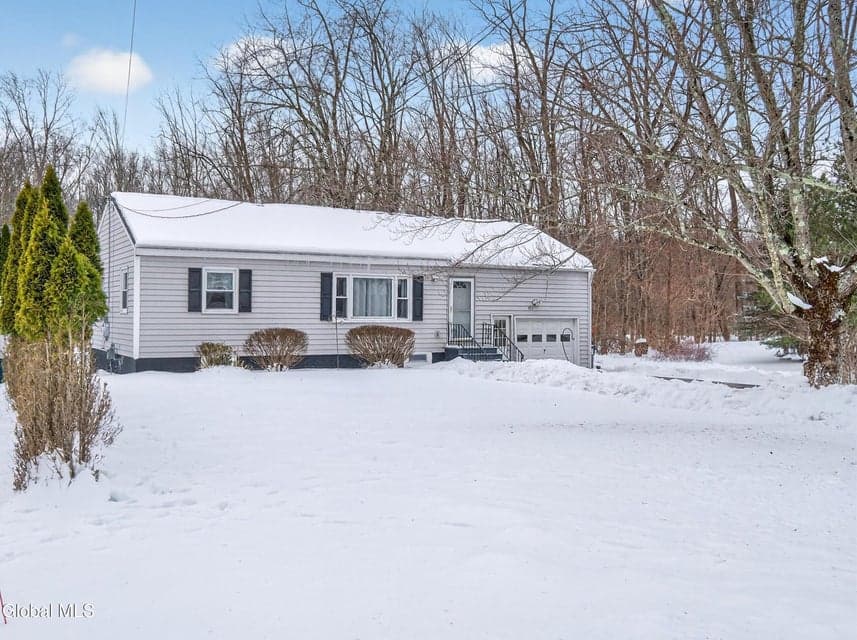 971 Kings Road, photo 1