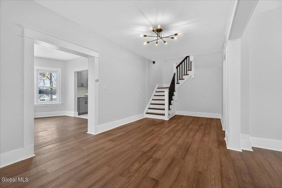 45 Lorraine Avenue, photo 3