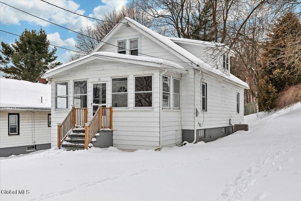 10 Leonard Avenue, photo 1