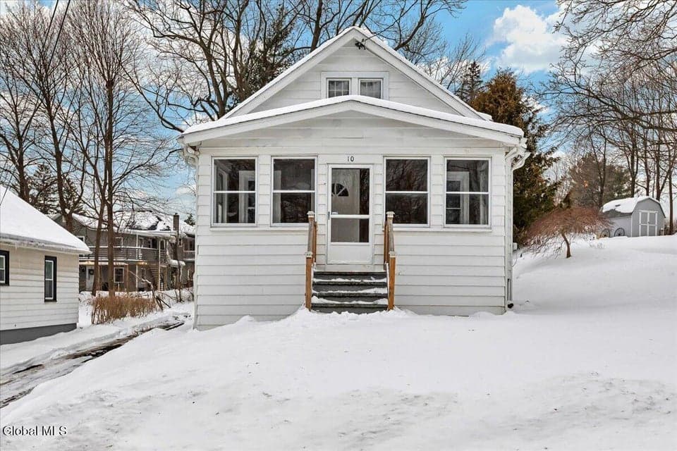 10 Leonard Avenue, photo 2