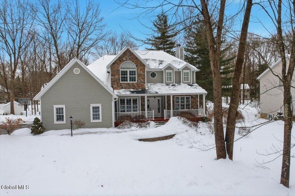 63 Hearthstone Drive, photo 3