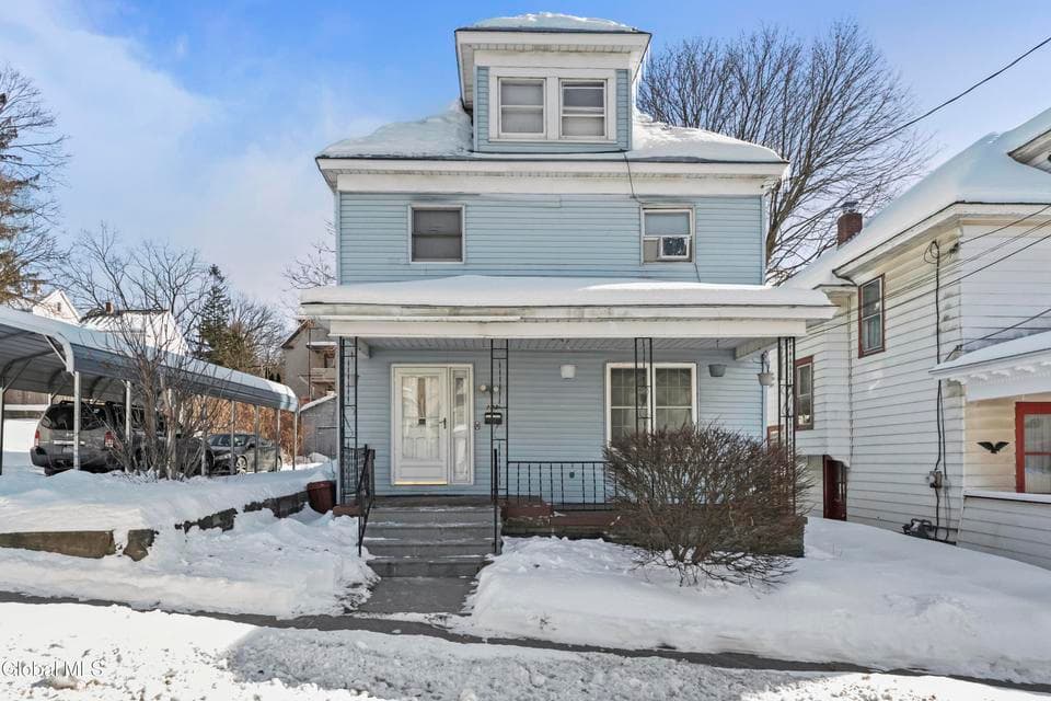 122 Haigh Avenue, photo 1