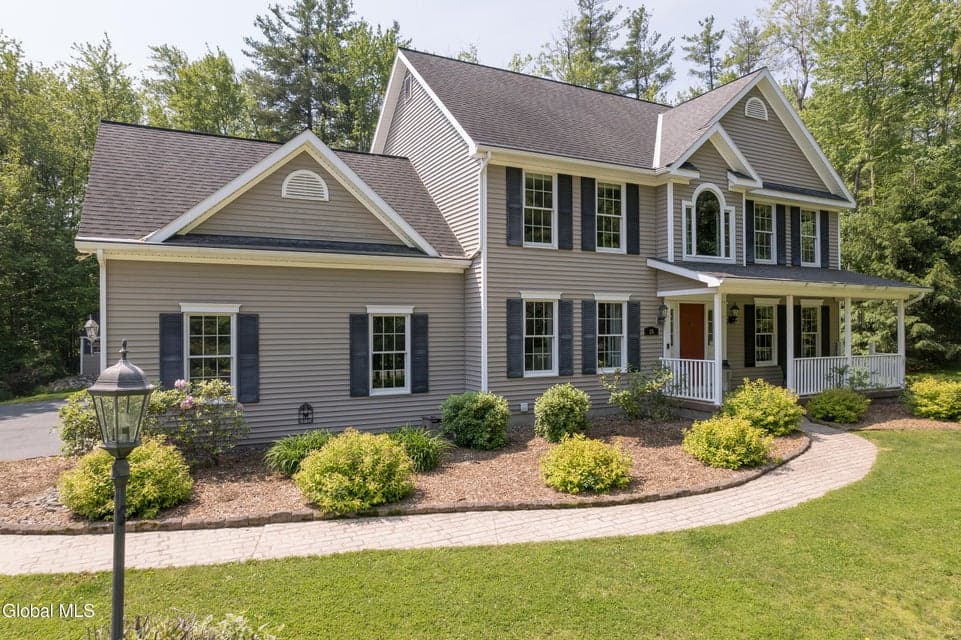 26 Marie Heights, photo 1