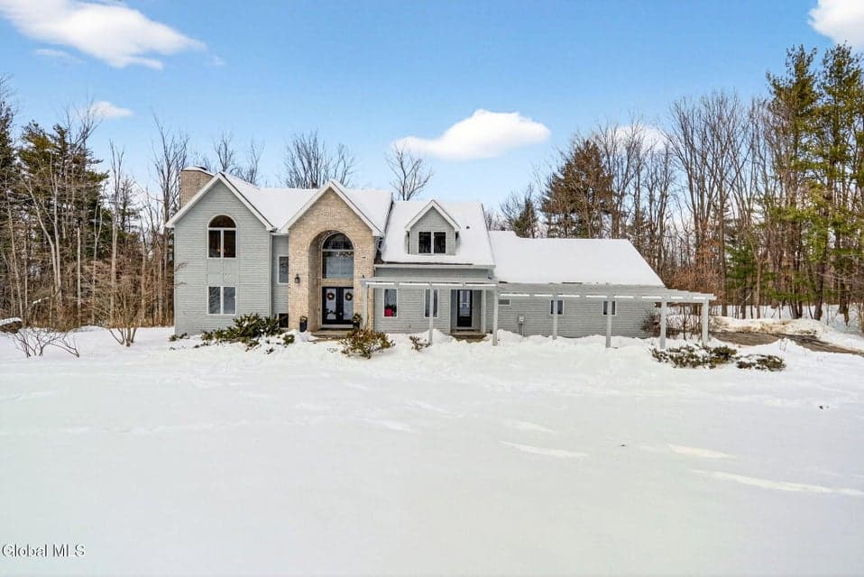 27 Indian Pipe Drive, North Greenbush, NY, photo 1