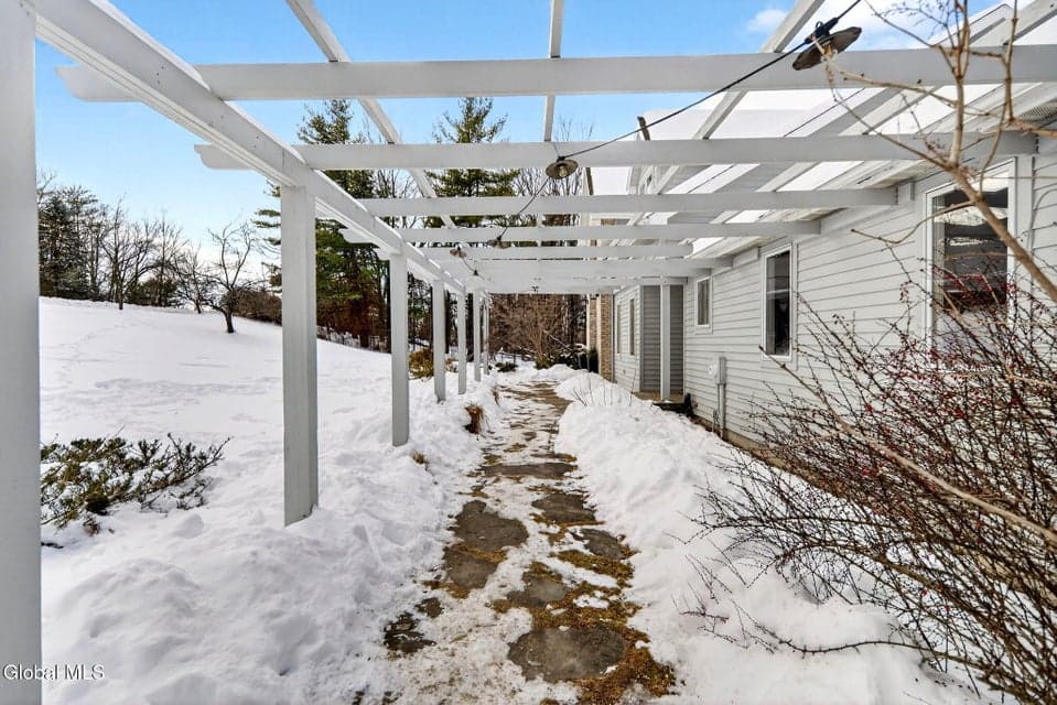 27 Indian Pipe Drive, North Greenbush, NY, photo 3