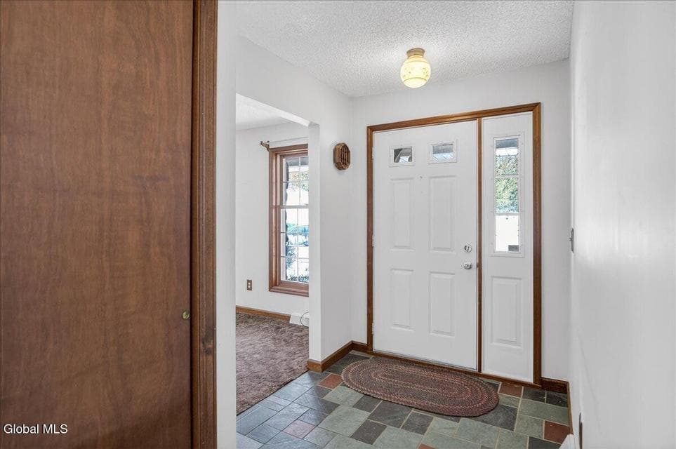 42 Vosburgh Road, photo 4