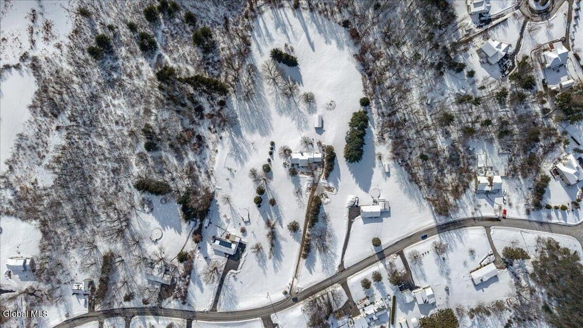 42 Vosburgh Road, photo 2