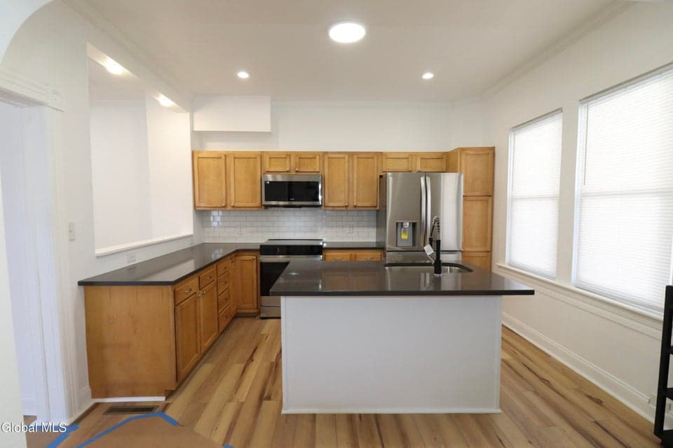 107 Putnam Road, photo 3