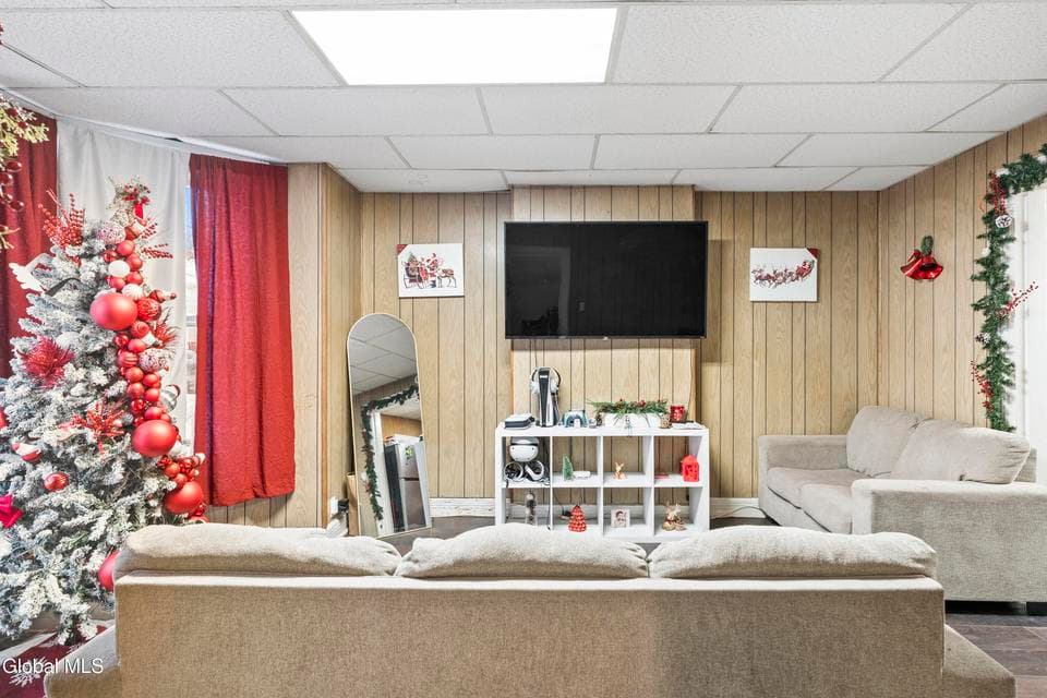 1447 Broadway, photo 3