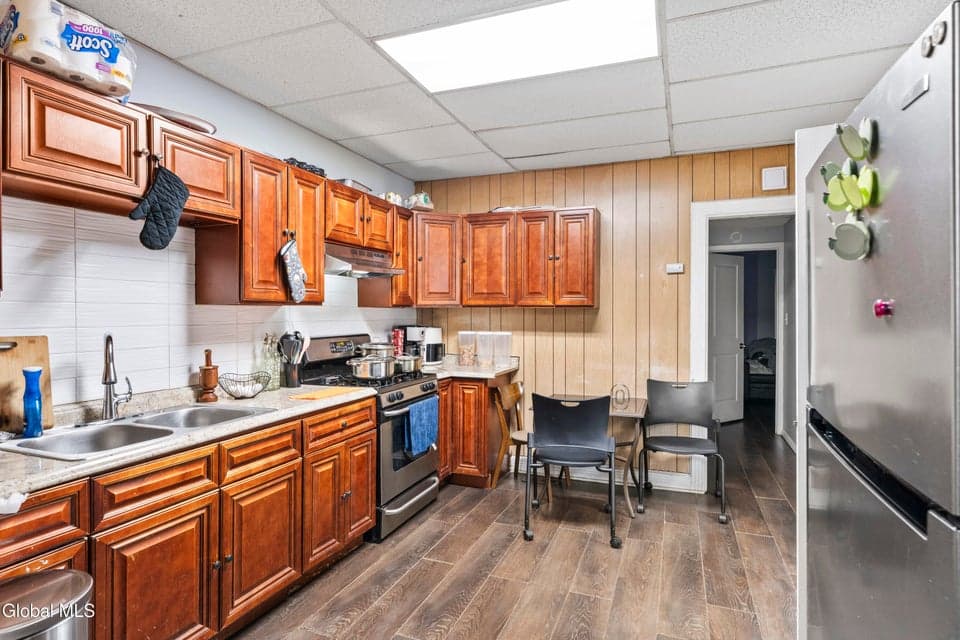 1447 Broadway, photo 5