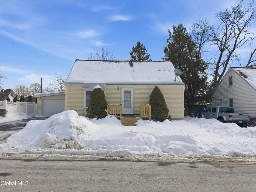 37 Rooney Avenue, photo 2