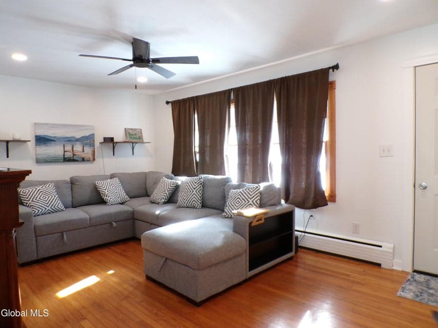 24 Clover Avenue, photo 5